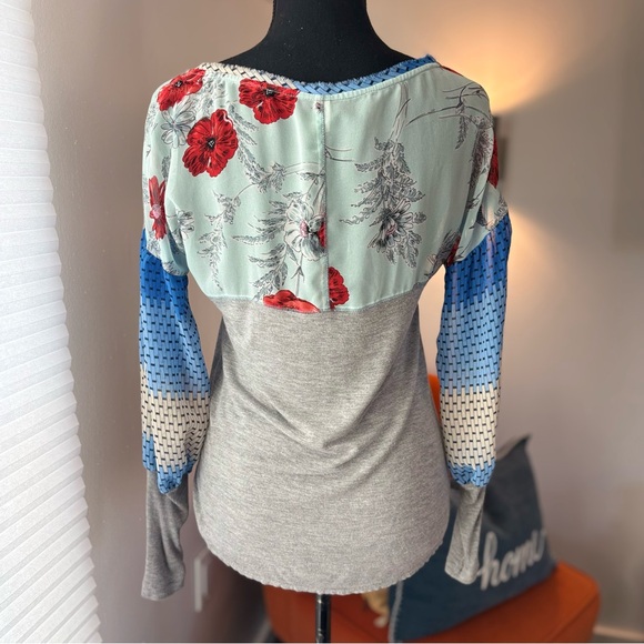 Anthropologie Tiny Chiffon Print with Grey Knit Long Sleeve XD - Picture 3 of 7